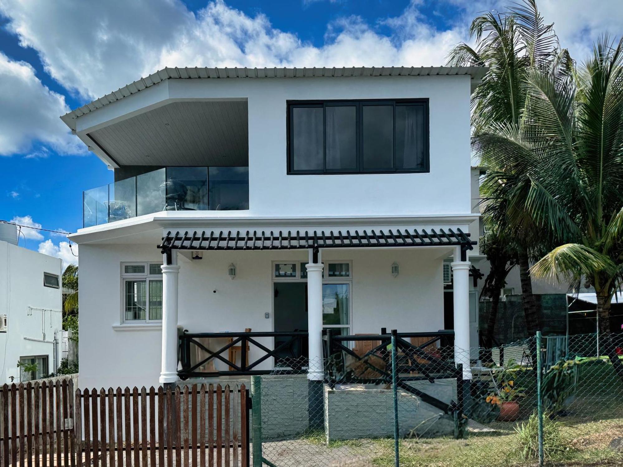 Twakila Sunset Suites La Gaulette Exterior photo