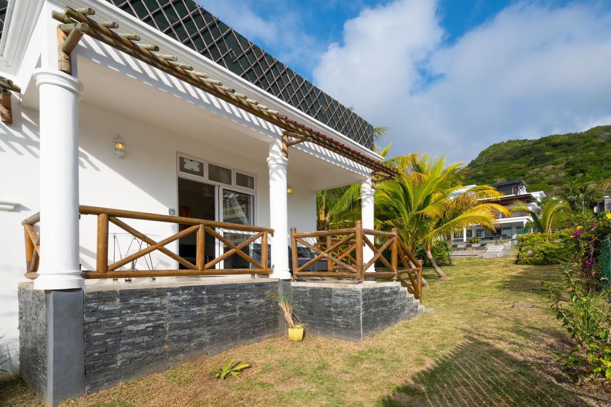 Twakila Sunset Suites La Gaulette Exterior photo
